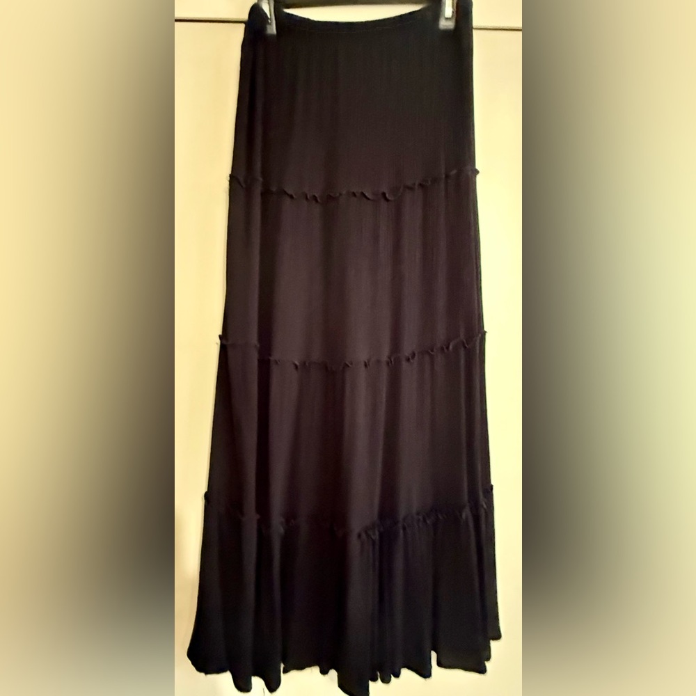 Love Tree Tiered Black Maxi.
